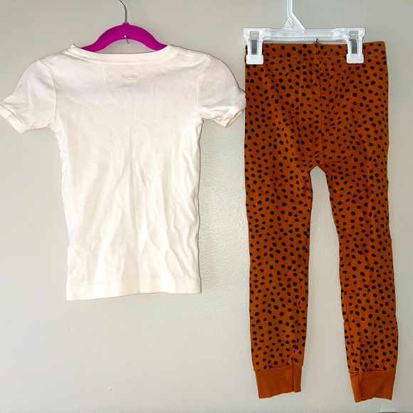 Old Navy, toddler girls pajama set, size 5T - Picture 2 of 4